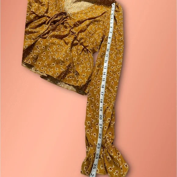 Yellow floral blouse - Picture 8 of 8